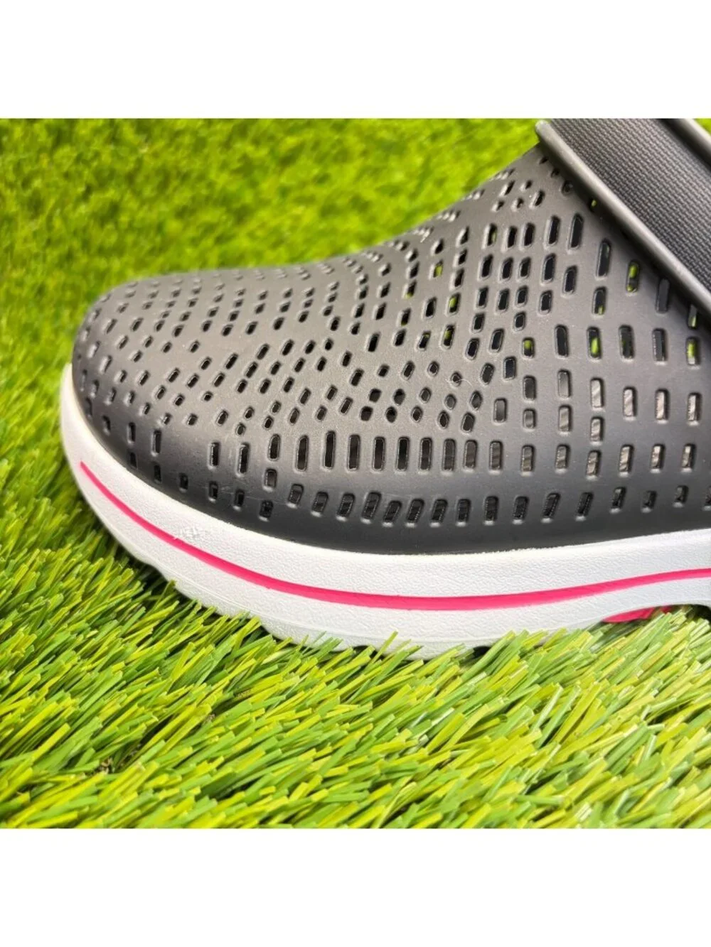 Skechers Foamies Go Walk 5 Womens Size 8 Black Pink Beach Casual Clog Sandals